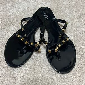 Deena Black with Gold Stud Gel Sandals